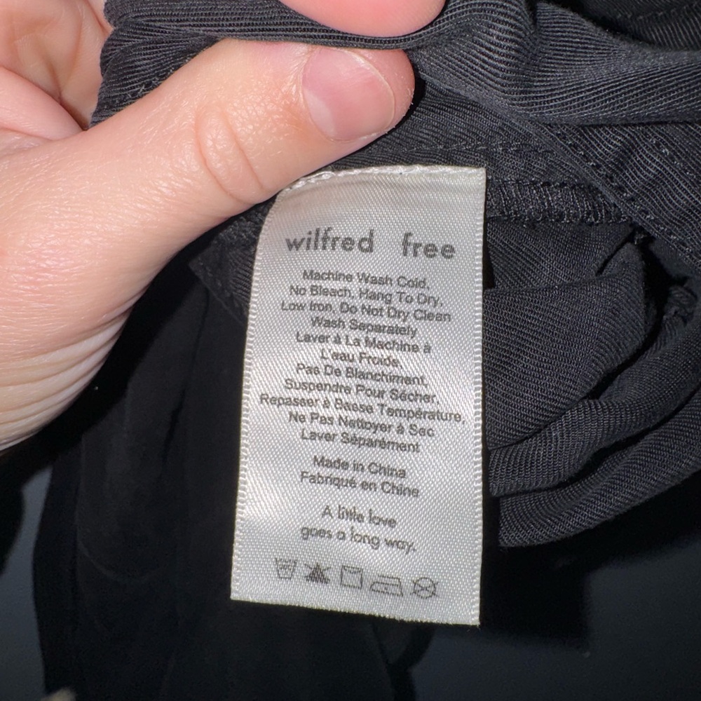 Aritzia Wilfred Free Valletta Overalls cropped in black - Picture 10 of 11